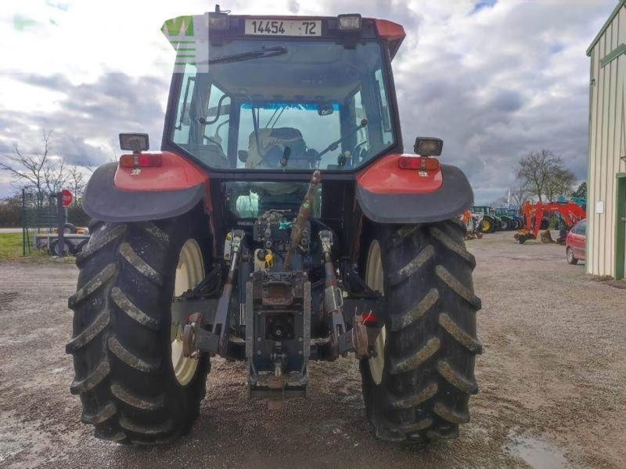 New Holland m100 - 拖拉机:图4 New Holland m100 - 拖拉机:图4