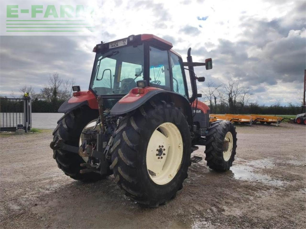 New Holland m100 - 拖拉机:图3 New Holland m100 - 拖拉机:图3