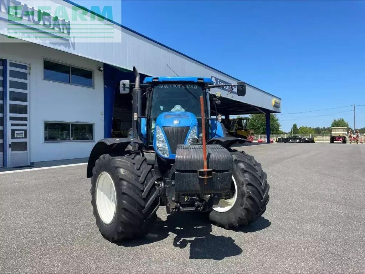 New Holland t 7050 - 拖拉机:图2 New Holland t 7050 - 拖拉机:图2