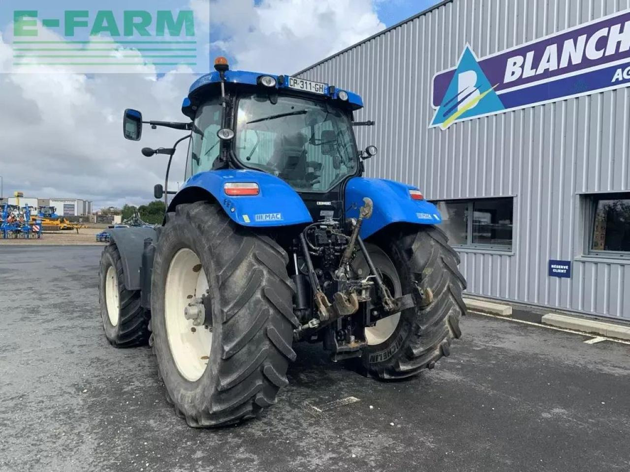 New Holland t7.235 auto command - 拖拉机:图4 New Holland t7.235 auto command - 拖拉机:图4