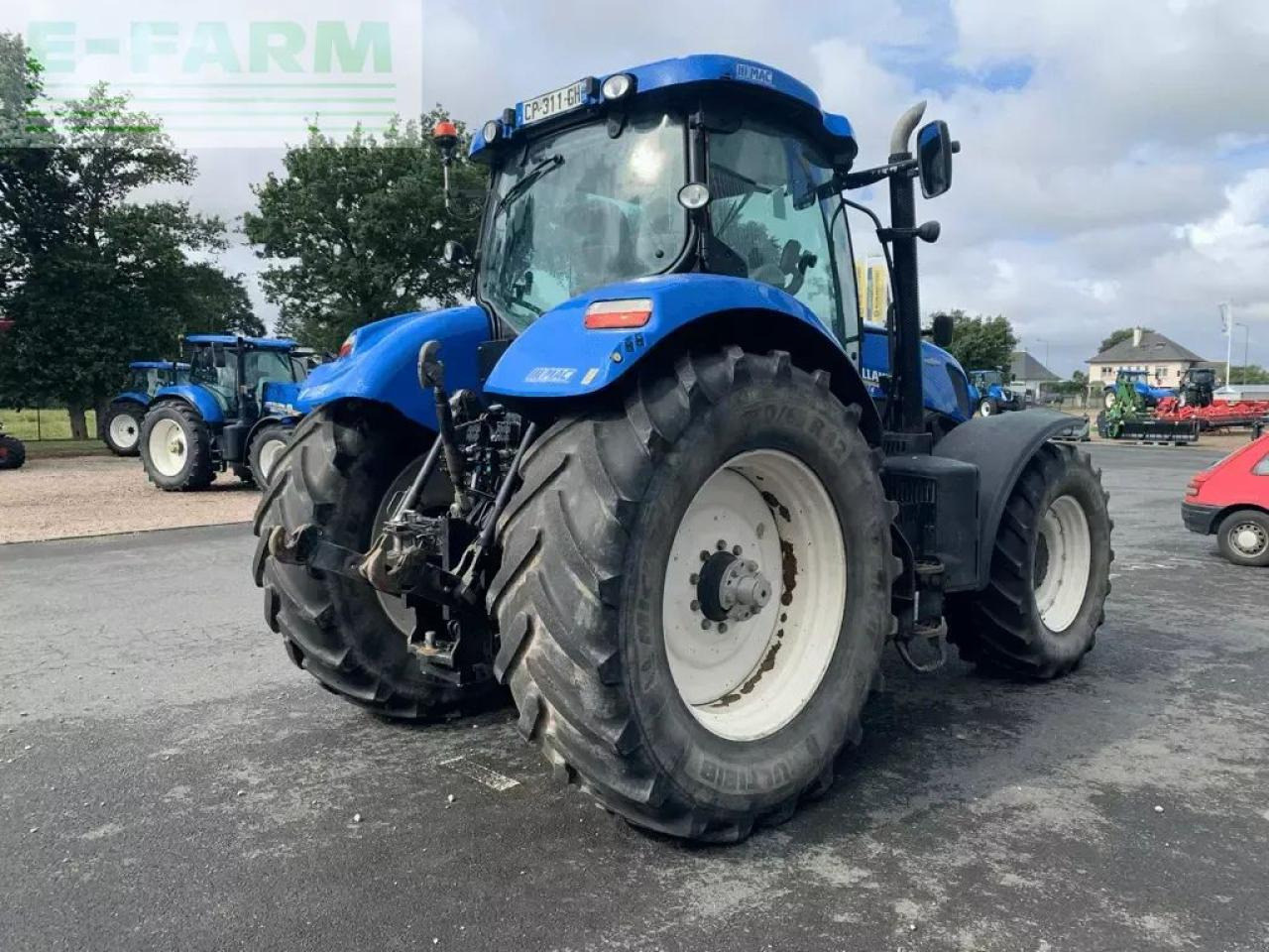 New Holland t7.235 auto command - 拖拉机:图3 New Holland t7.235 auto command - 拖拉机:图3