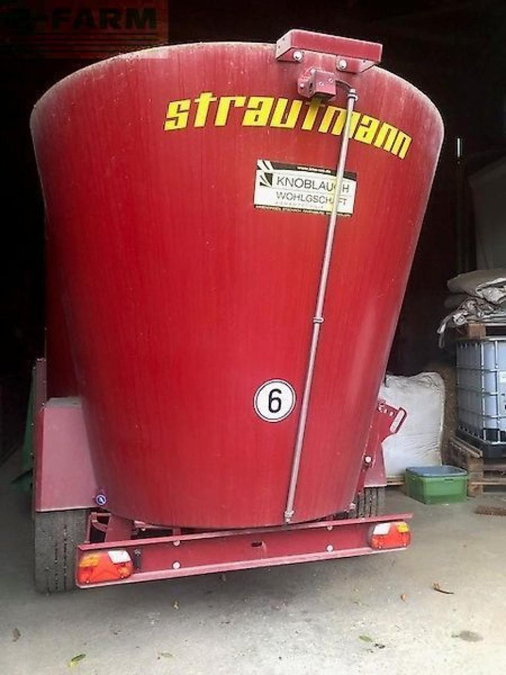 Strautmann doublek 1500 - 牲畜设备:图2 Strautmann doublek 1500 - 牲畜设备:图2