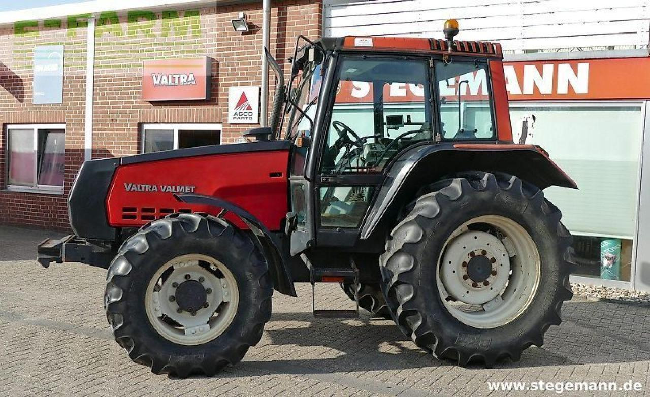 Valmet valtra 6200 - 拖拉机:图2 Valmet valtra 6200 - 拖拉机:图2