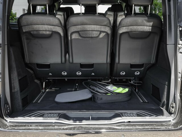 MERCEDES-BENZ EQV 300 Extralang,Avantgarde,8Sitze,2elektr.Tür - 小型巴士, 电动公交车:图2 MERCEDES-BENZ EQV 300 Extralang,Avantgarde,8Sitze,2elektr.Tür - 小型巴士, 电动公交车:图2