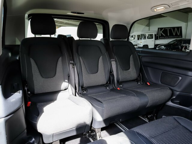 MERCEDES-BENZ EQV 300 lang,7Sitze,2xKlima,2xSchiebetür el.,LED - 小型客车, 电动小型货车:图4 MERCEDES-BENZ EQV 300 lang,7Sitze,2xKlima,2xSchiebetür el.,LED - 小型客车, 电动小型货车:图4