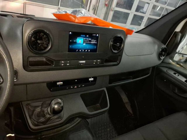 MERCEDES-BENZ Sprinter 315 Maxi,MBUX,Kamera,Tempomat... - 无侧窗厢式货车:图5 MERCEDES-BENZ Sprinter 315 Maxi,MBUX,Kamera,Tempomat... - 无侧窗厢式货车:图5