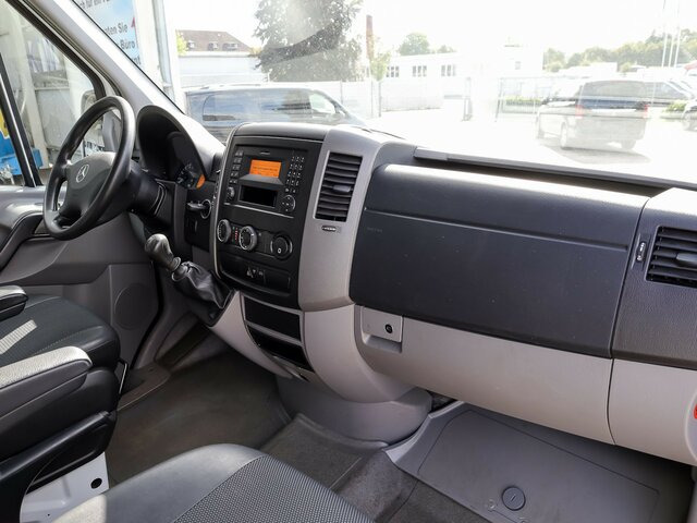 MERCEDES-BENZ Sprinter 316CDI DOKA,Allrad,AHK,Standhzg.... - 侧帘货车, 康比货车:图3 MERCEDES-BENZ Sprinter 316CDI DOKA,Allrad,AHK,Standhzg.... - 侧帘货车, 康比货车:图3