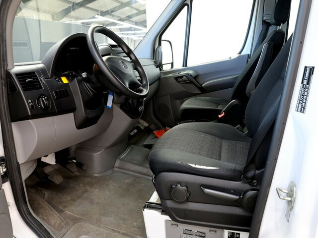 MERCEDES-BENZ Sprinter 316CDI DOKA,Allrad,Klima - 侧帘货车, 康比货车:图2 MERCEDES-BENZ Sprinter 316CDI DOKA,Allrad,Klima - 侧帘货车, 康比货车:图2