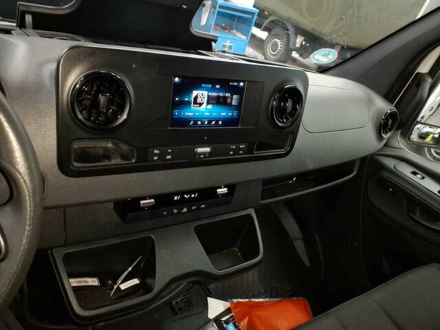 MERCEDES-BENZ Sprinter 317 CDI,3665mm,Automatik,Kamera... - 无侧窗厢式货车:图4 MERCEDES-BENZ Sprinter 317 CDI,3665mm,Automatik,Kamera... - 无侧窗厢式货车:图4
