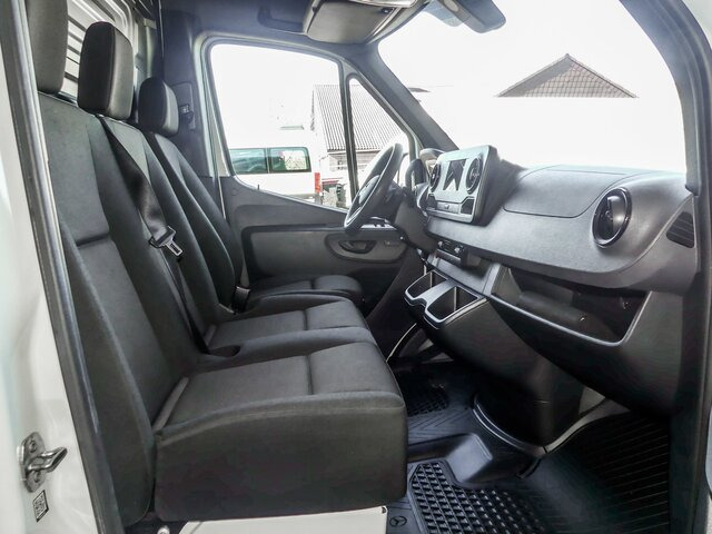 MERCEDES-BENZ Sprinter 317 CDI,3665mm,Automatik,Kamera - 无侧窗厢式货车:图3 MERCEDES-BENZ Sprinter 317 CDI,3665mm,Automatik,Kamera - 无侧窗厢式货车:图3