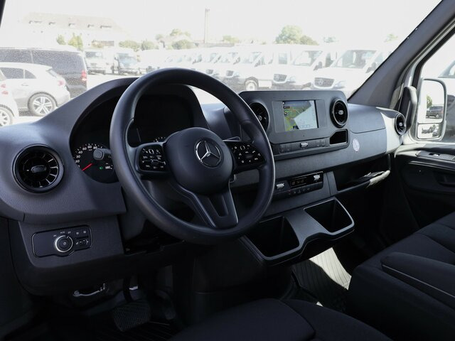 MERCEDES-BENZ Sprinter 317 CDI,3665mm,Automatik,Kamera - 无侧窗厢式货车:图5 MERCEDES-BENZ Sprinter 317 CDI,3665mm,Automatik,Kamera - 无侧窗厢式货车:图5