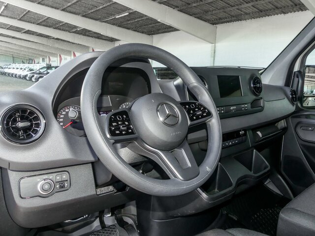MERCEDES-BENZ Sprinter 317 CDI,3665mm,Automatik,Kamera - 无侧窗厢式货车:图4 MERCEDES-BENZ Sprinter 317 CDI,3665mm,Automatik,Kamera - 无侧窗厢式货车:图4
