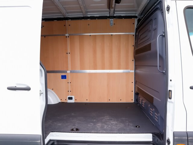MERCEDES-BENZ Sprinter 317 CDI,3665mm,Automatik,Kamera - 无侧窗厢式货车:图2 MERCEDES-BENZ Sprinter 317 CDI,3665mm,Automatik,Kamera - 无侧窗厢式货车:图2