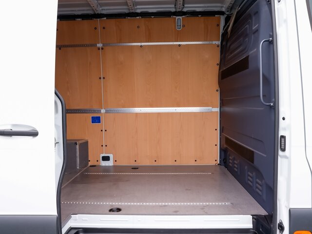 MERCEDES-BENZ Sprinter 317 CDI Kasten,L2H2,MBUX,Kamera - 无侧窗厢式货车:图2 MERCEDES-BENZ Sprinter 317 CDI Kasten,L2H2,MBUX,Kamera - 无侧窗厢式货车:图2