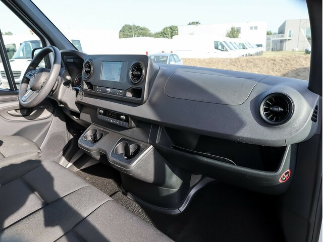 MERCEDES-BENZ Sprinter 317 Maxi,9GTronic,MBUX,Kamera,Navi... - 无侧窗厢式货车:图4 MERCEDES-BENZ Sprinter 317 Maxi,9GTronic,MBUX,Kamera,Navi... - 无侧窗厢式货车:图4