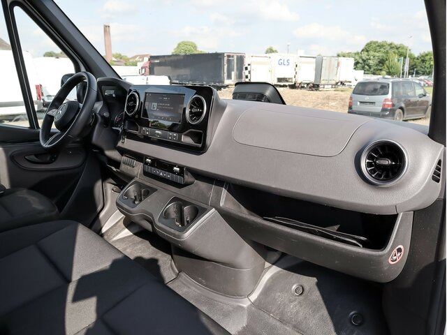 MERCEDES-BENZ Sprinter 317 Maxi,9GTronic,MBUX,Kamera... - 无侧窗厢式货车:图2 MERCEDES-BENZ Sprinter 317 Maxi,9GTronic,MBUX,Kamera... - 无侧窗厢式货车:图2