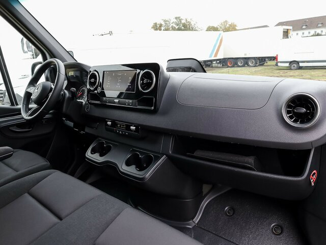 MERCEDES-BENZ Sprinter 317 Maxi,9GTronic,MBUX,Kamera... - 无侧窗厢式货车:图4 MERCEDES-BENZ Sprinter 317 Maxi,9GTronic,MBUX,Kamera... - 无侧窗厢式货车:图4