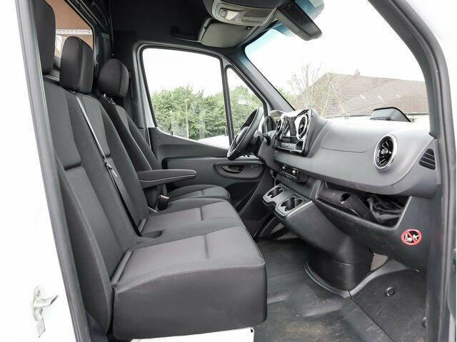 MERCEDES-BENZ Sprinter 317 Maxi,9GTronic,MBUX,Kamera - 无侧窗厢式货车:图3 MERCEDES-BENZ Sprinter 317 Maxi,9GTronic,MBUX,Kamera - 无侧窗厢式货车:图3