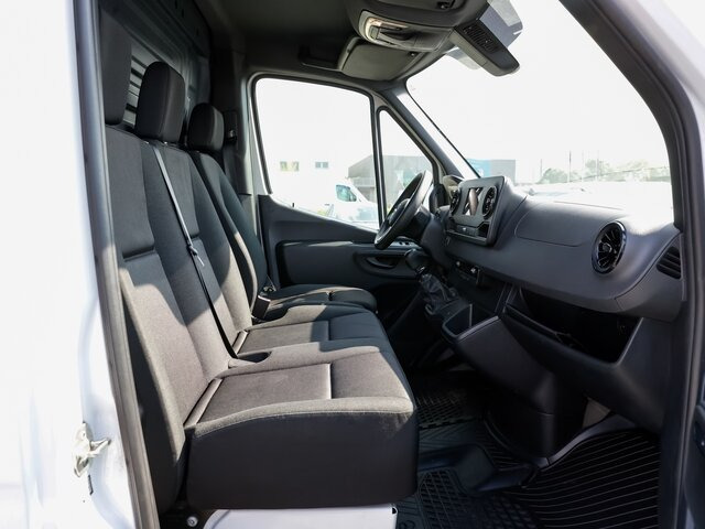 MERCEDES-BENZ Sprinter 317 Maxi,MBUX,Kamera,Tempomat - 无侧窗厢式货车:图3 MERCEDES-BENZ Sprinter 317 Maxi,MBUX,Kamera,Tempomat - 无侧窗厢式货车:图3