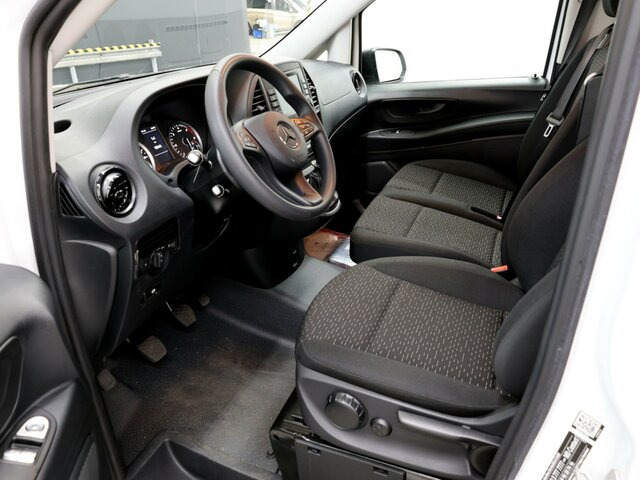 MERCEDES-BENZ Vito 114 Mixto,6 Sitzer,Klima,Navi,Tempomat... - 紧凑型面包车:图2 MERCEDES-BENZ Vito 114 Mixto,6 Sitzer,Klima,Navi,Tempomat... - 紧凑型面包车:图2