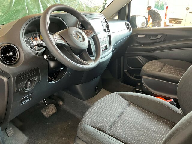 MERCEDES-BENZ Vito 114 TourerPro,lang,Automatik,8Sitze,Kamera - 小型巴士, 小型客车:图4 MERCEDES-BENZ Vito 114 TourerPro,lang,Automatik,8Sitze,Kamera - 小型巴士, 小型客车:图4