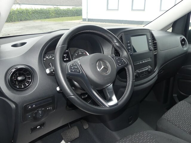 MERCEDES-BENZ Vito 116CDI lang,TourerPro,2Klima,9Sitze,Kamera - 小型巴士, 小型客车:图4 MERCEDES-BENZ Vito 116CDI lang,TourerPro,2Klima,9Sitze,Kamera - 小型巴士, 小型客车:图4