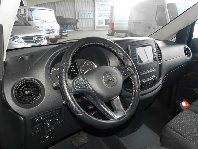 MERCEDES-BENZ Vito 116CDI lang,TourerPro,2xKlima,9Sitze,Kamera - 小型巴士, 小型客车:图4 MERCEDES-BENZ Vito 116CDI lang,TourerPro,2xKlima,9Sitze,Kamera - 小型巴士, 小型客车:图4