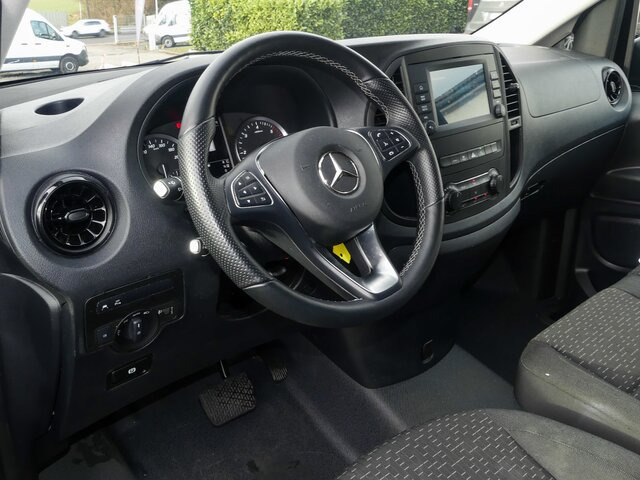 MERCEDES-BENZ Vito 116CDI lang,TourerPro,2xKlima,9Sitze,Kamera - 小型客车:图4 MERCEDES-BENZ Vito 116CDI lang,TourerPro,2xKlima,9Sitze,Kamera - 小型客车:图4