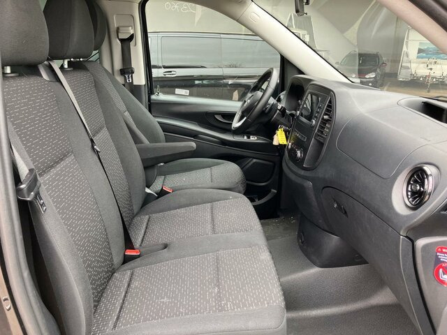 MERCEDES-BENZ Vito 116TourerPro ,Extralang,2xKlima,Kamera,AHK - 小型客车:图4 MERCEDES-BENZ Vito 116TourerPro ,Extralang,2xKlima,Kamera,AHK - 小型客车:图4