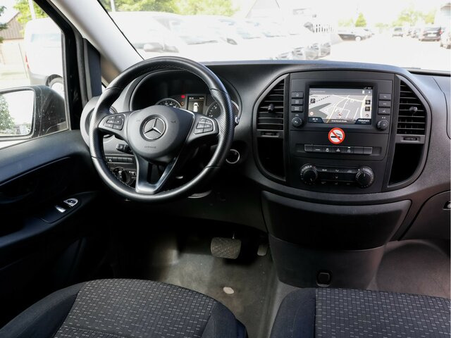 MERCEDES-BENZ Vito 116TourerPro ,Extralang,2xKlima,Kamera,AHK - 小型巴士, 小型客车:图5 MERCEDES-BENZ Vito 116TourerPro ,Extralang,2xKlima,Kamera,AHK - 小型巴士, 小型客车:图5