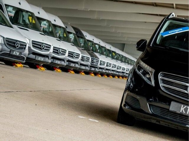 MERCEDES-BENZ Vito 116TourerPro Kombi,Extralang,2xKlima,9Sitze - 小型客车:图5 MERCEDES-BENZ Vito 116TourerPro Kombi,Extralang,2xKlima,9Sitze - 小型客车:图5