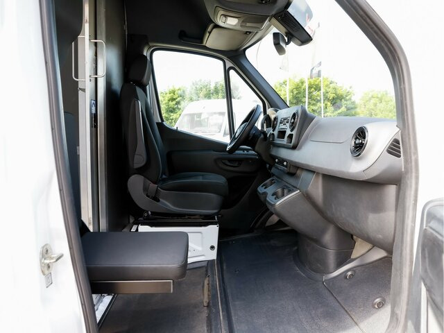MERCEDES-BENZ eSprinter 312 Kasten FWD,3.924mm Radstand - 无侧窗厢式货车, 电动小型货车:图3 MERCEDES-BENZ eSprinter 312 Kasten FWD,3.924mm Radstand - 无侧窗厢式货车, 电动小型货车:图3