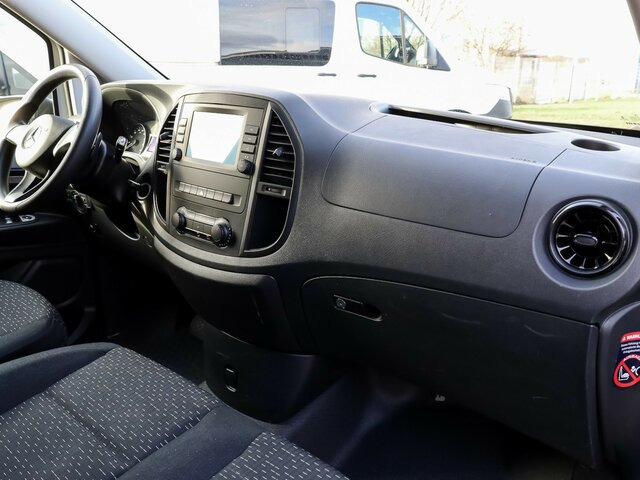 MERCEDES-BENZ eVito 111 KA,lang,3 Sitzer,Klima,Kamera... - 紧凑型面包车, 电动小型货车:图4 MERCEDES-BENZ eVito 111 KA,lang,3 Sitzer,Klima,Kamera... - 紧凑型面包车, 电动小型货车:图4