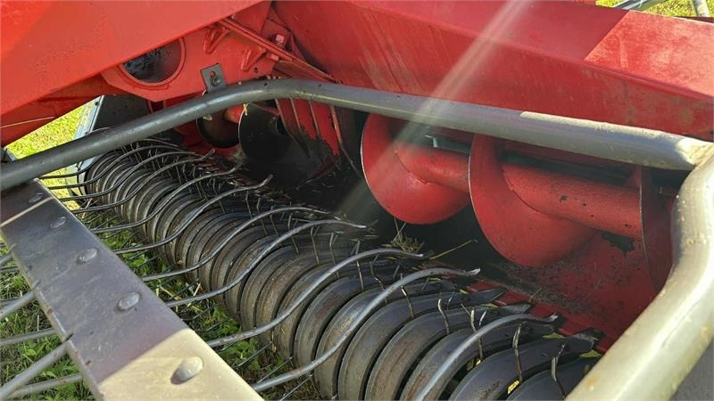 Massey Ferguson 1839 Småballe presser - 包膜机:图5 Massey Ferguson 1839 Småballe presser - 包膜机:图5