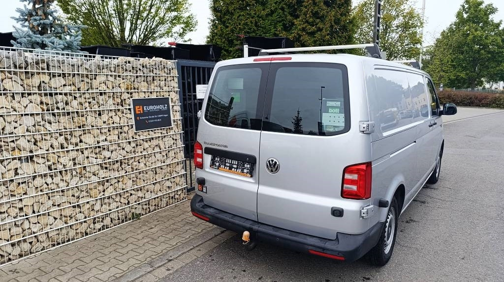 Volkswagen Transporter T6 TDI, Werkstattschränke Standheizung  - 厢式货车:图4 Volkswagen Transporter T6 TDI, Werkstattschränke Standheizung  - 厢式货车:图4