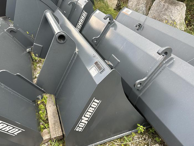 Big Schwergutschaufel 200 cm mit Bobcat Teleskoplader Aufnahme - 附件:图1 Big Schwergutschaufel 200 cm mit Bobcat Teleskoplader Aufnahme - 附件:图1