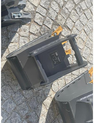 Big Tieflöffel 30 cm mit Lehnhoff MS01 Symlock Aufnahme - 铲斗:图3 Big Tieflöffel 30 cm mit Lehnhoff MS01 Symlock Aufnahme - 铲斗:图3