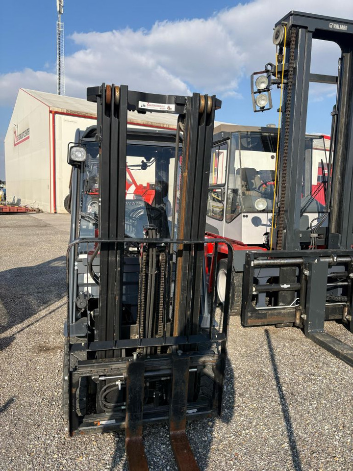 Toyota Tonero 02-8FGF15 - 叉车:图3 Toyota Tonero 02-8FGF15 - 叉车:图3