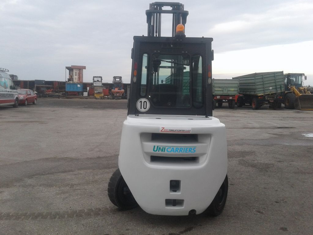 UniCarriers DG1F4A50Q - 柴油叉车:图5 UniCarriers DG1F4A50Q - 柴油叉车:图5