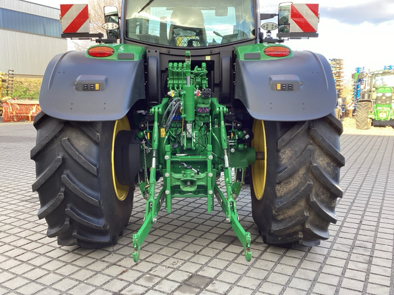 John Deere 6R215 CommandPro/ Garantie bis 06/27 - 拖拉机:图5 John Deere 6R215 CommandPro/ Garantie bis 06/27 - 拖拉机:图5