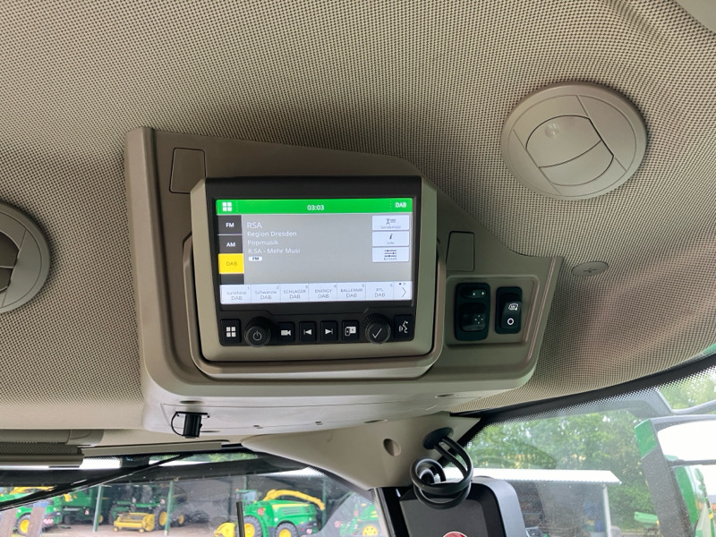 John Deere X9 1100 - 联合收割机:图2 John Deere X9 1100 - 联合收割机:图2