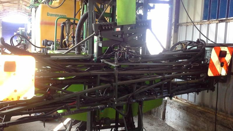 Tecnoma TX-Elektra - 拖拉机悬挂式喷雾机:图4 Tecnoma TX-Elektra - 拖拉机悬挂式喷雾机:图4