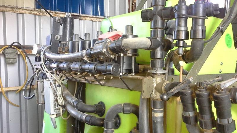 Tecnoma TX-Elektra - 拖拉机悬挂式喷雾机:图3 Tecnoma TX-Elektra - 拖拉机悬挂式喷雾机:图3