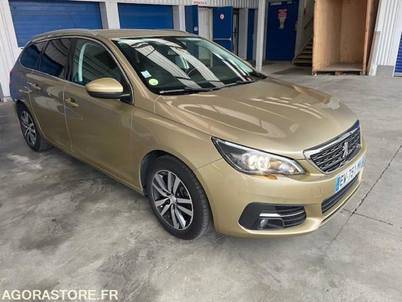 308 ALLURE 1.5 BHDI 130cv EAT8 - 04/2018 - 150900 KM - 旅行车:图4 308 ALLURE 1.5 BHDI 130cv EAT8 - 04/2018 - 150900 KM - 旅行车:图4