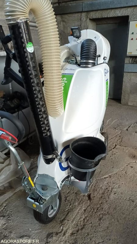 ASPIRATEUR DE VOIERIE GLOUTON - 园林设备:图1 ASPIRATEUR DE VOIERIE GLOUTON - 园林设备:图1