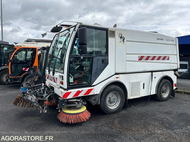 BALAYEUSE DE VOIRIE - BUCHER CITYCAT 5000 - 2007 - 道路清扫机:图4 BALAYEUSE DE VOIRIE - BUCHER CITYCAT 5000 - 2007 - 道路清扫机:图4