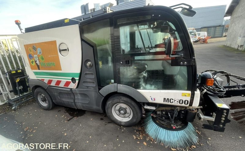 BALAYEUSE MATHIEU AZURA DE 2013 - 道路清扫机:图2 BALAYEUSE MATHIEU AZURA DE 2013 - 道路清扫机:图2