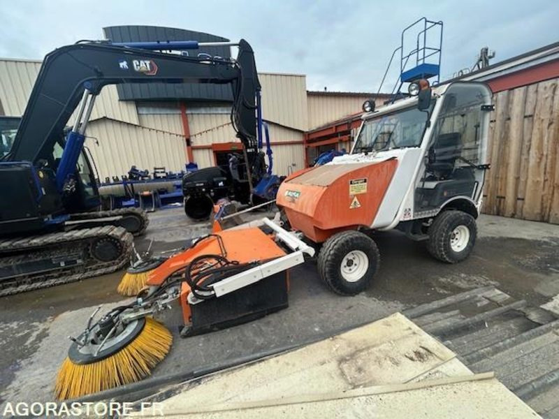 BALAYEUSE/RAMASSEUSE AUSA BD202HL 2015 212 HEURES - 道路清扫机:图1 BALAYEUSE/RAMASSEUSE AUSA BD202HL 2015 212 HEURES - 道路清扫机:图1