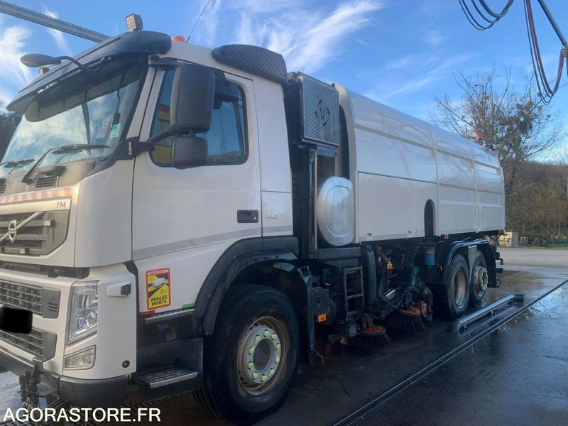 BALAYEUSE VOLVO BLANC 6 ROUES - ANNEE 2013 - 245000KMS - 道路清扫机:图3 BALAYEUSE VOLVO BLANC 6 ROUES - ANNEE 2013 - 245000KMS - 道路清扫机:图3