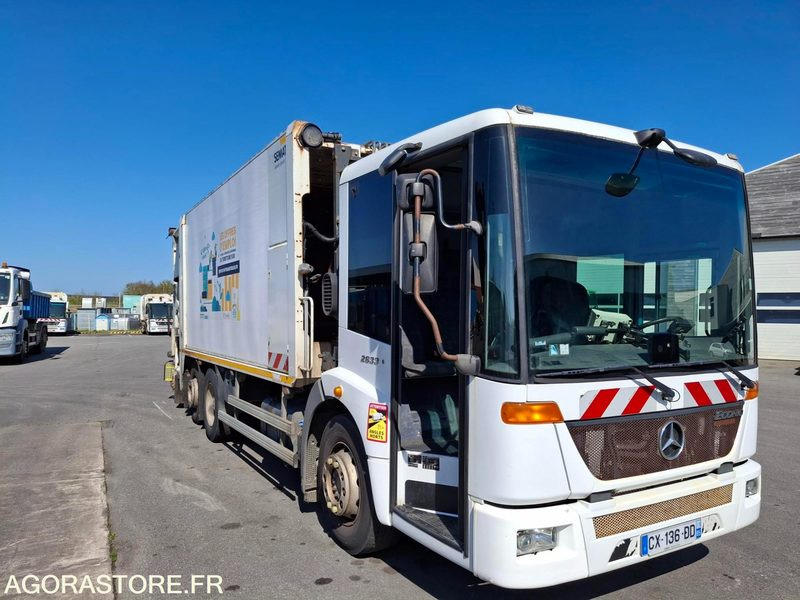 BOM Mercedes Econic 2013 240330 kms - CX-136-DD - 垃圾车:图1 BOM Mercedes Econic 2013 240330 kms - CX-136-DD - 垃圾车:图1